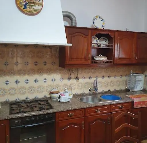 Casa T1 Em Alverca. * Alverca do Ribatejo